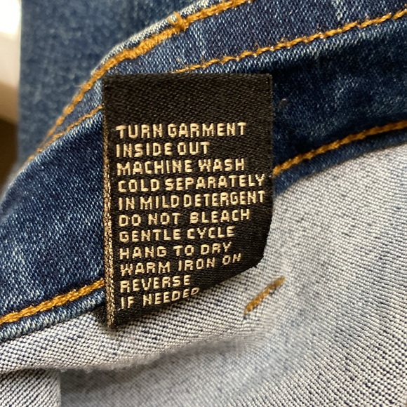 Gently Used DG2 Virtual Stretch Pull-On Utility Crop Jean 22 Women’s Petite - Picture 7 of 12